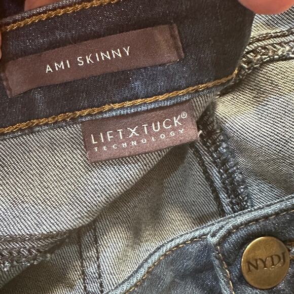 NYDJ Size 26W Ami Skinny Fit Jeans Dark Wash Lift Tuck Technology Raw Hem Ankles - Picture 10 of 11